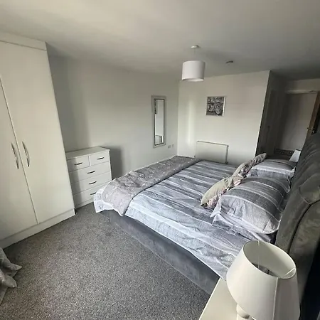 Luxury 2 Bed Fully Equipped Centre Apartamento Cork