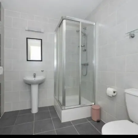 Luxury 2 Bed Fully Equipped Centre * 코크